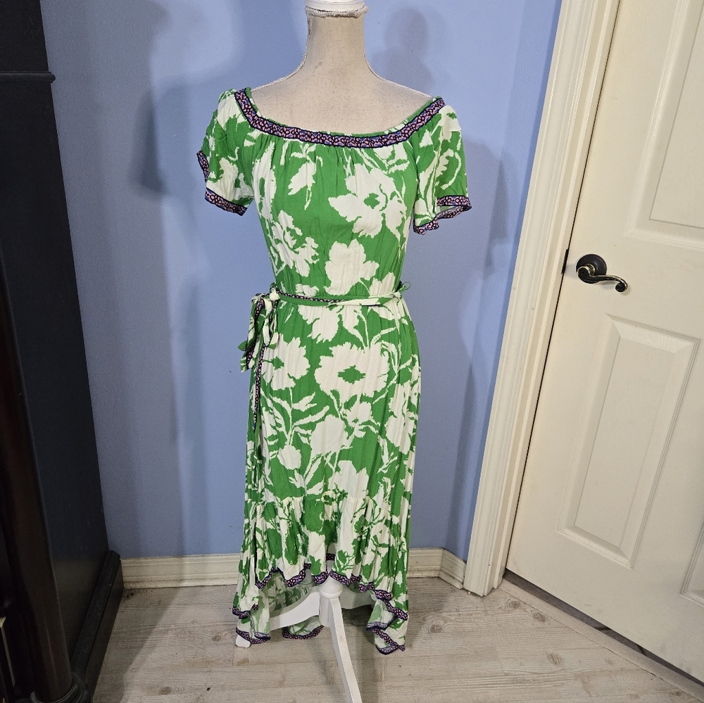 Free Market Medium Womens Dress